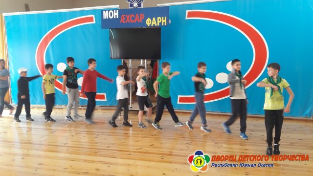 В лагере «Фидӕн» на этой неделе прошли конкурсы « А ну- ка, девочки!» и «А ну-ка мальчики!»
