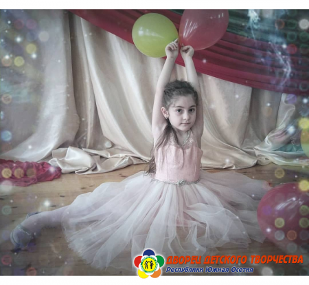 Праздник ко дню мам