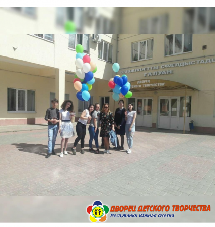 Штаб «Раздзог» вместе с группой «Хореография» организовали акцию «Мы помним»