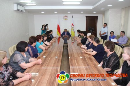 Удостоенные высших наград